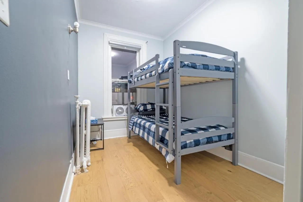 Stylish Downtown Apartment Halifax 0*,